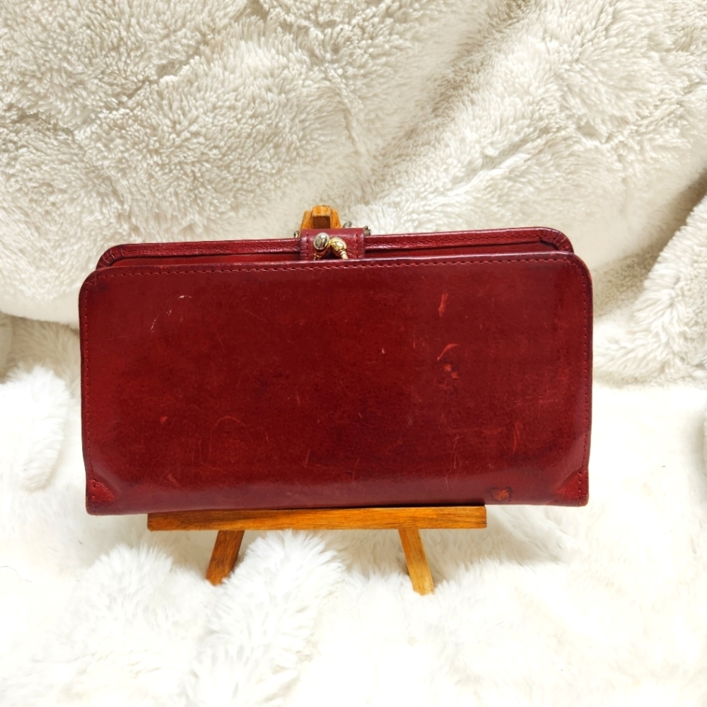 NYC Coach Billfold - Picture 2 of 15
